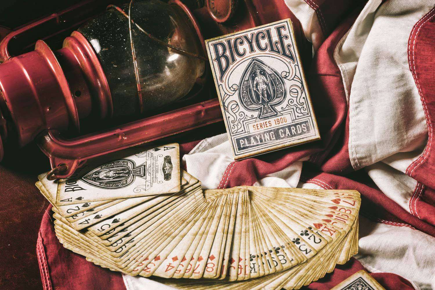 1900 Series Blue Marked Bicycle Playing Cards - Image 5