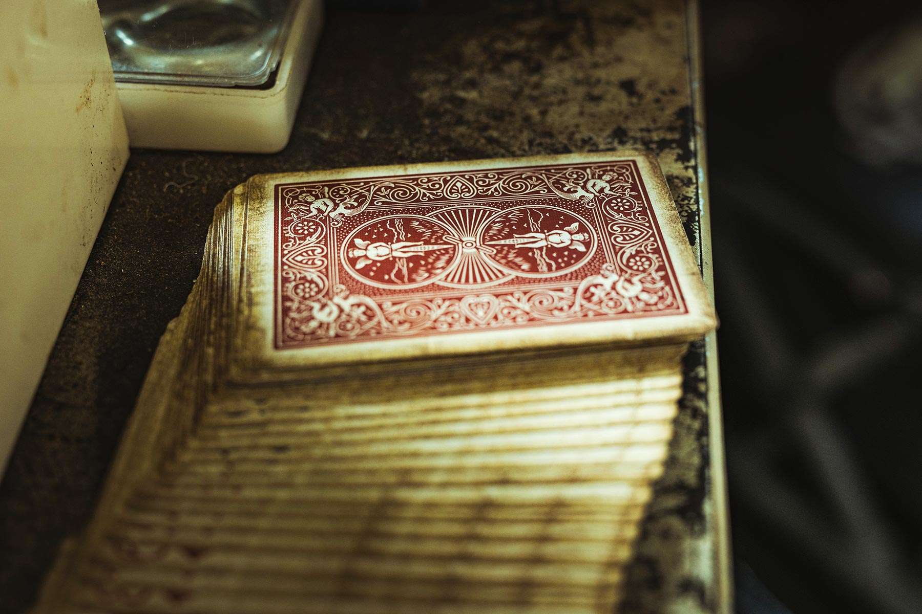 1900 Series Red Marked Bicycle Playing Cards - Image 7