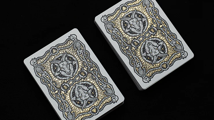 666 Dark Reserve Gold Foil Playing Cards Cartamundi - Image 5