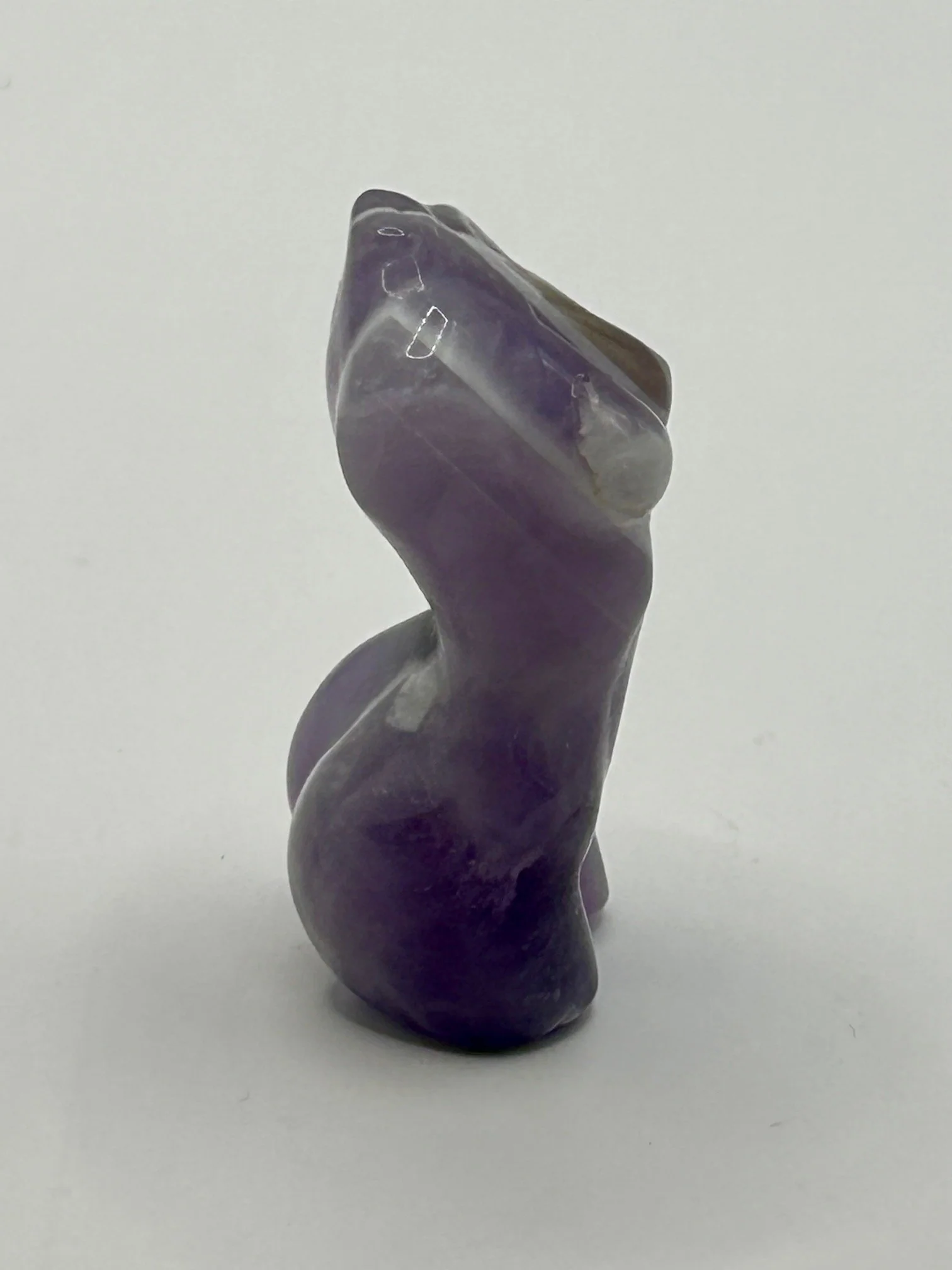 Amethyst Female Torso Carving - Image 4