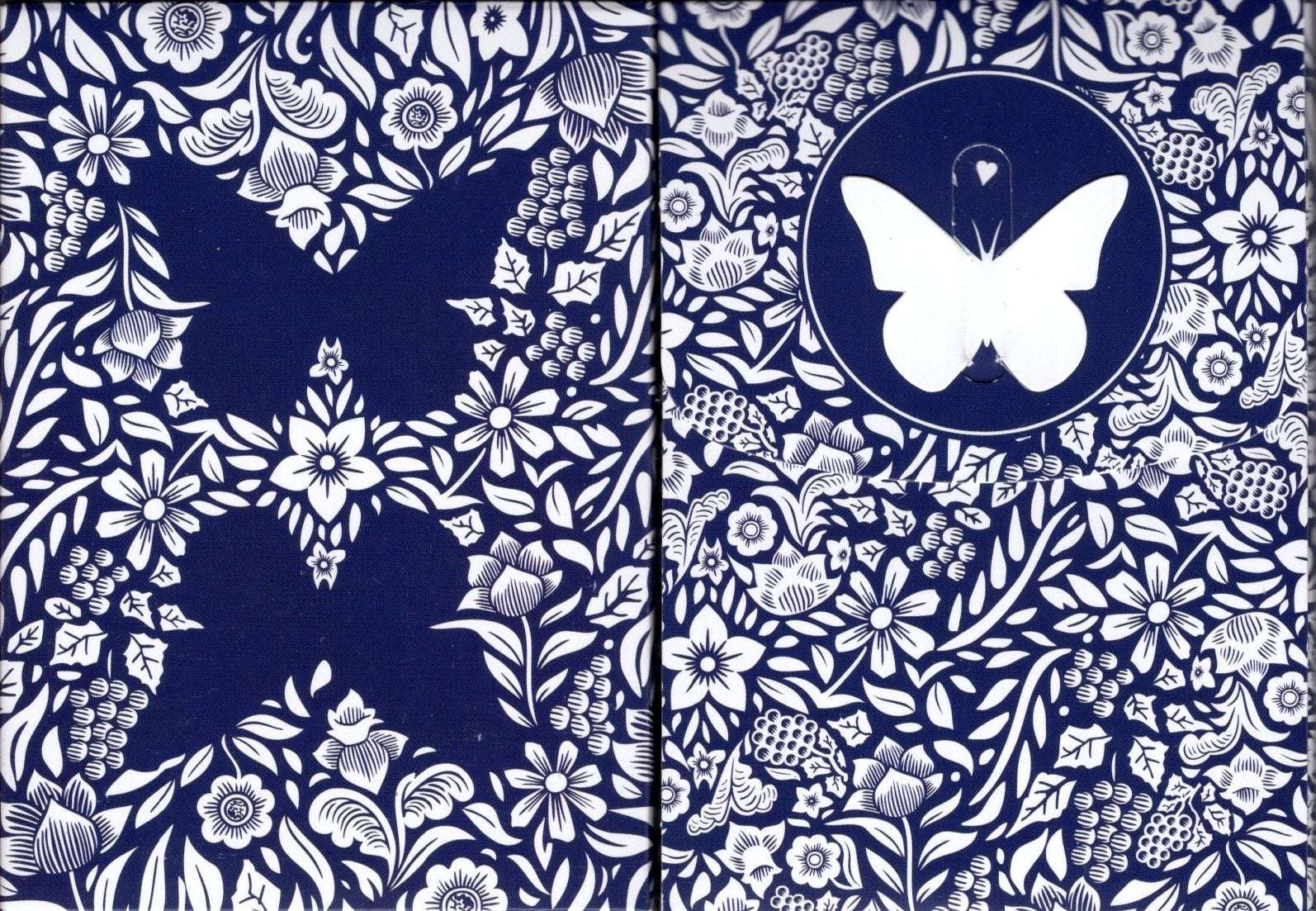 Butterfly v3 Marked Playing Cards Cartamundi - Image 2