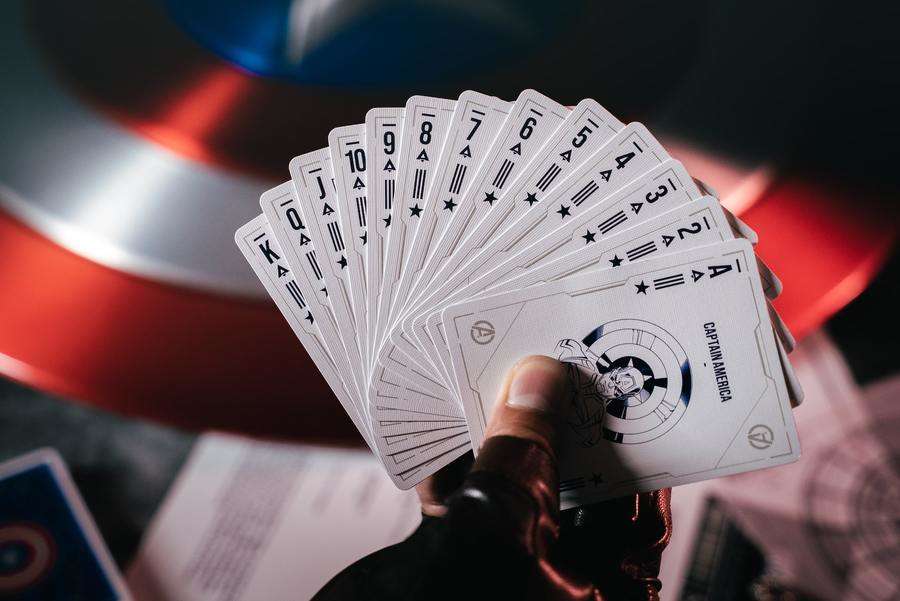 Captain America Deluxe Playing Cards USPCC - Image 6