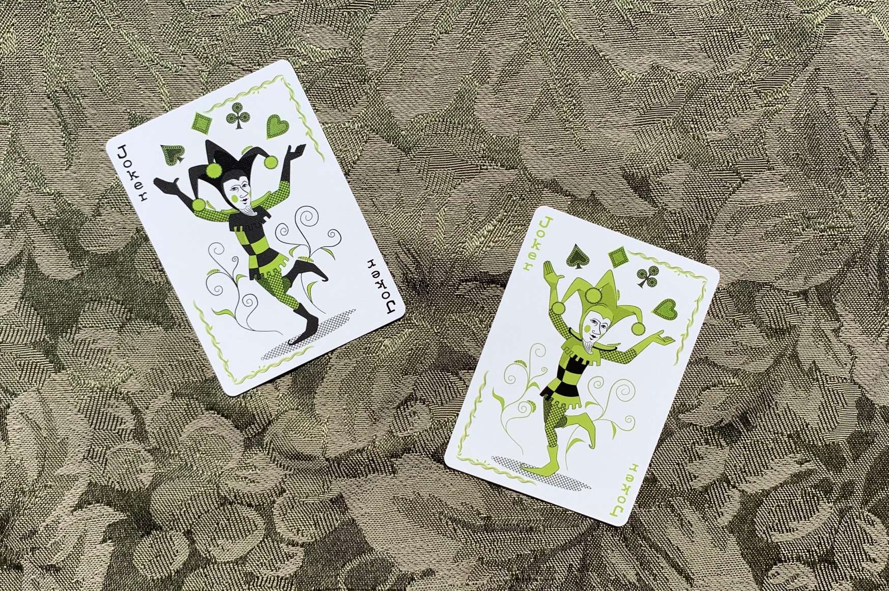 Caterpillar Gilded Bicycle Playing Cards - Image 8