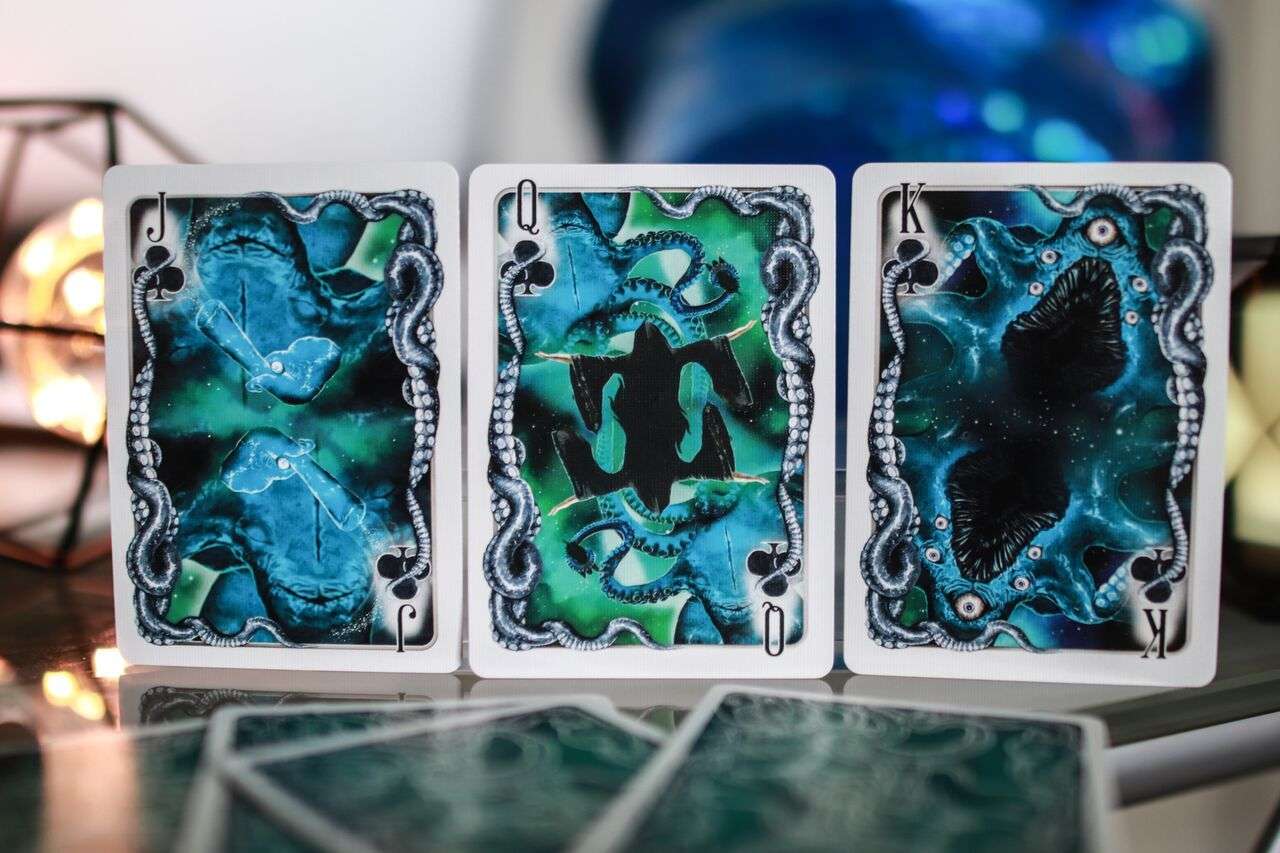 Cthulhu Cardnomicon Bicycle Playing Cards - Image 3