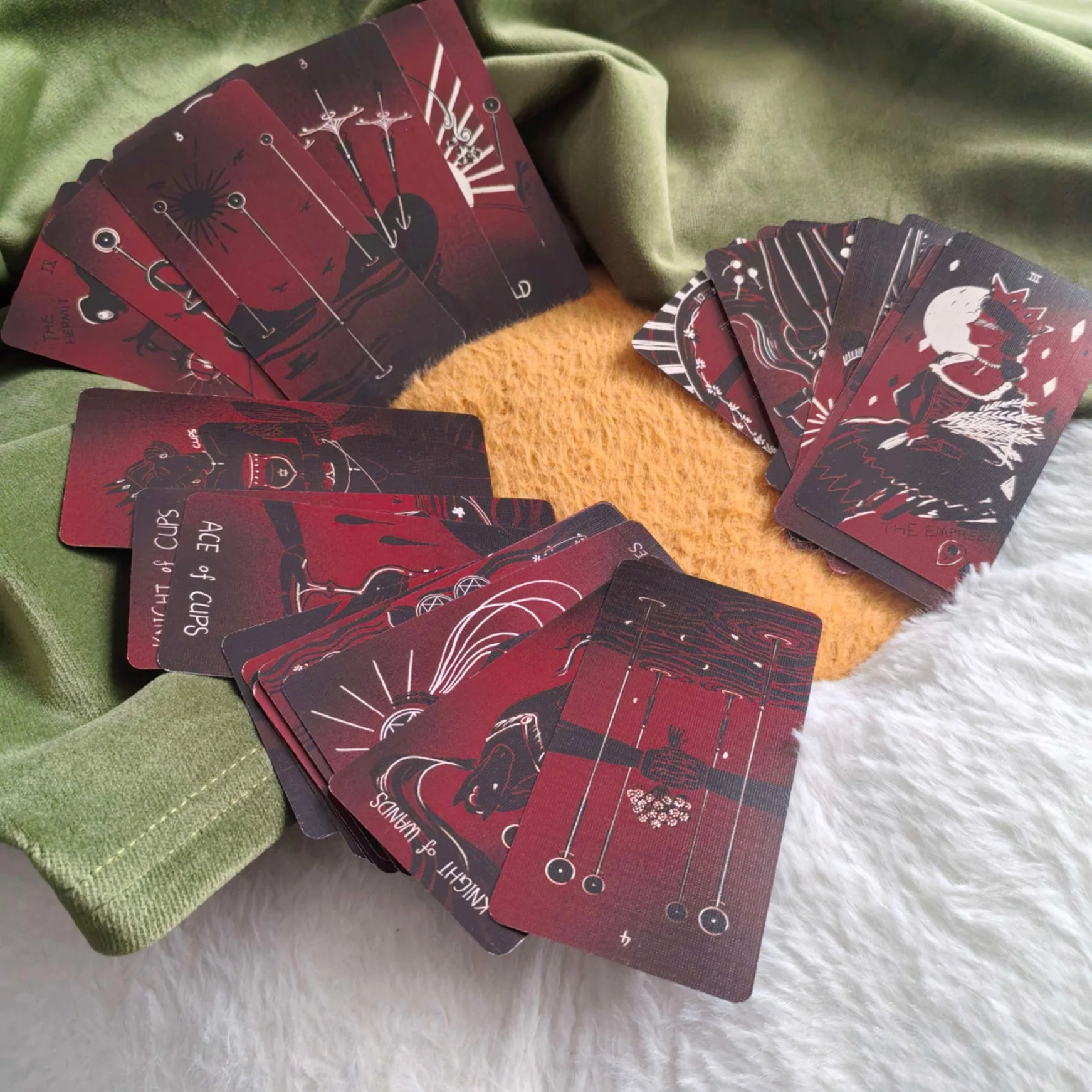 Dirty Red Tarot - Image 6