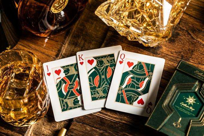 Esther Star Deluxe 2 Deck Set (Classic & Deluxe) Playing Cards USPCC - Image 8