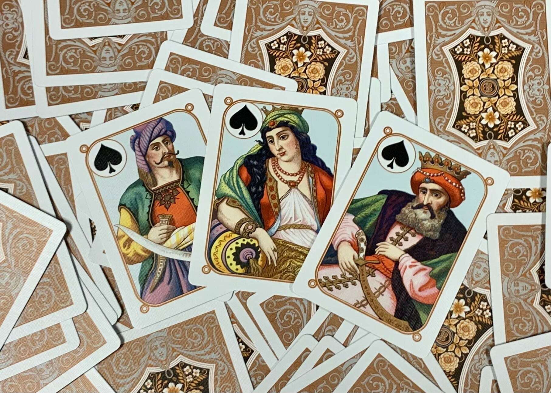 Four Continents Copper Gilded Playing Cards USPCC - Image 6