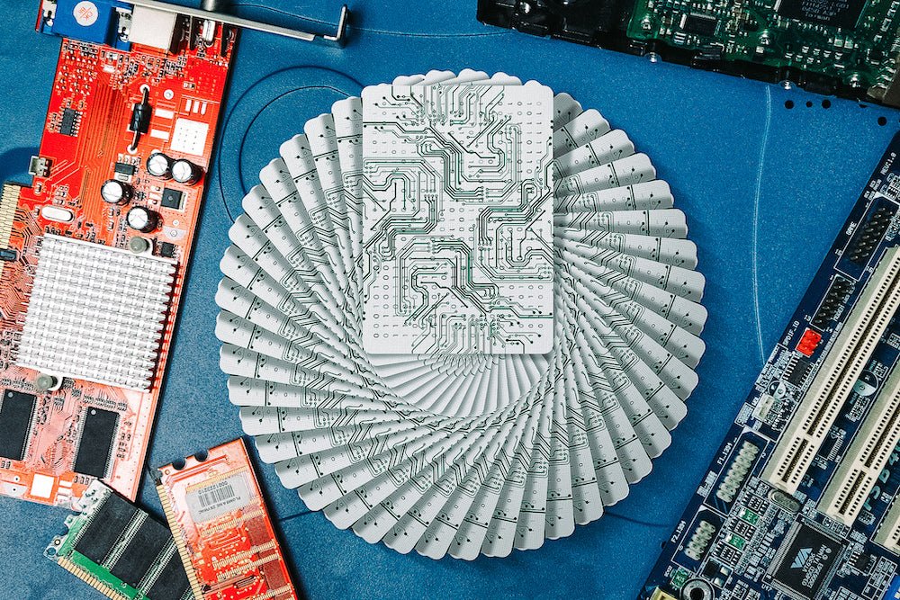 Hack The Planet White Hat Playing Cards with Numbered Seal - USPCC - Image 5