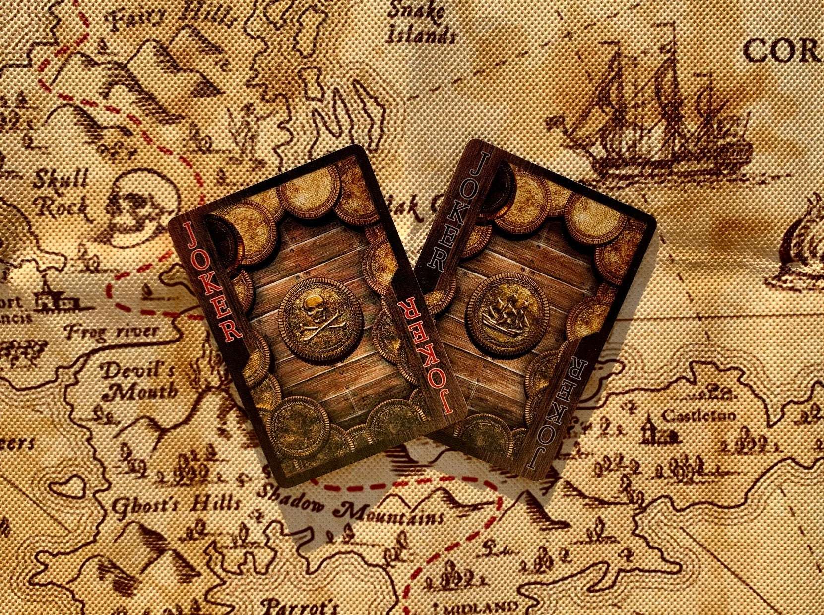 Jolly Roger Bicycle Playing Cards - Tales of Pirate Legends - Image 5
