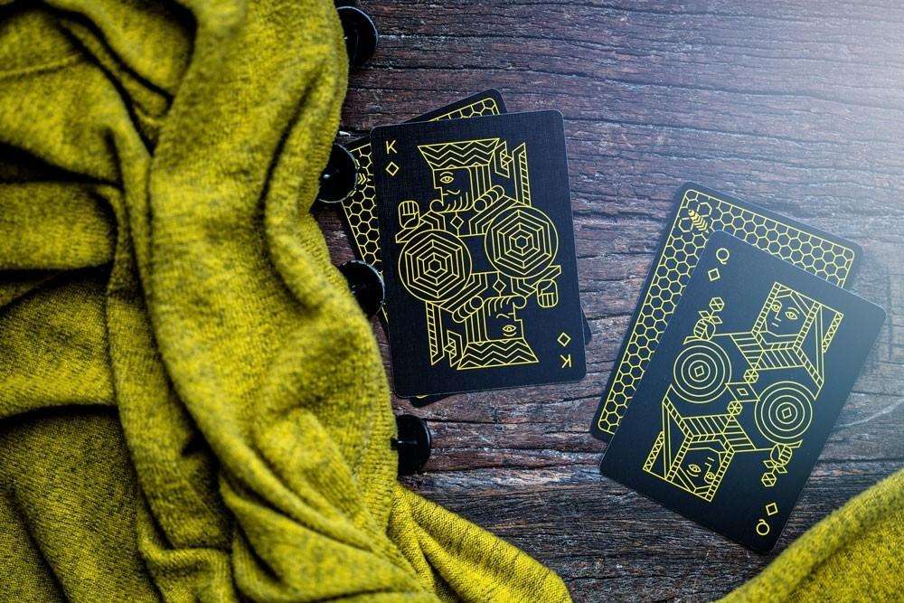 Killer Bee Reloads (No Box) Playing Cards Cartamundi - Image 6