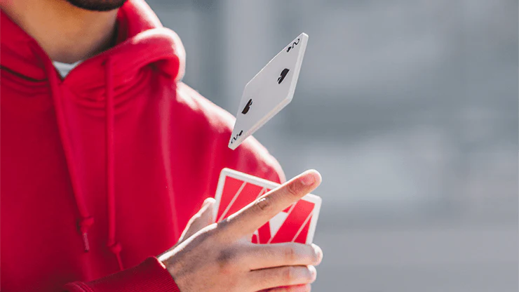 Mako Red Playing Cards USPCC - Image 2