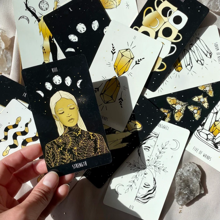 New Moon Tarot Deck - Gold Gilded - Image 5