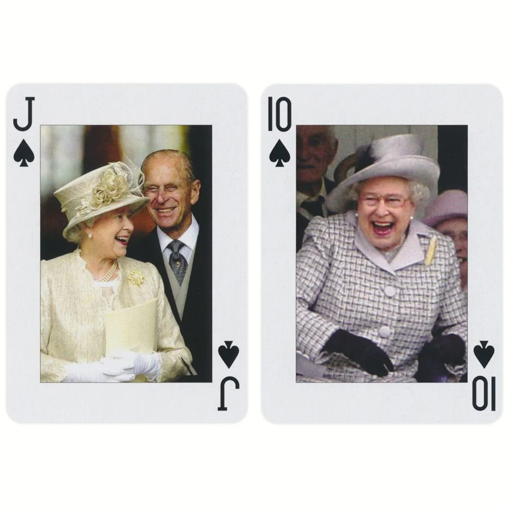 Piatnik Her Majesty The Queen Playing Cards - Image 3