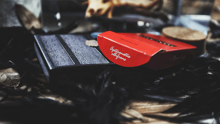 Plume Knife Red Playing Cards - Image 3