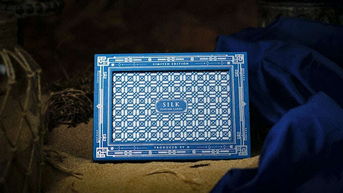 Silk Playing Cards Classic Boxset - Image 2