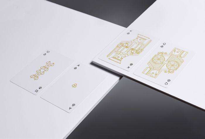 Super Bees v2 Playing Cards Cartamundi - Image 8