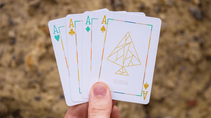 Technique v2 Playing Cards USPCC - Image 4
